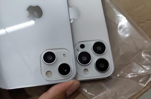 永德苹果手机维修分享iPhone 13‌机模长什么样 